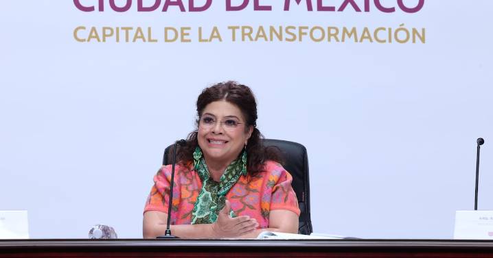Clara Brugada presenta plan de mantenimiento de vialidades en CDMX