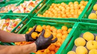 Despedida por llamar «anormal», «imbécil» y «ladrona» a una compañera en un supermercado de Gijón