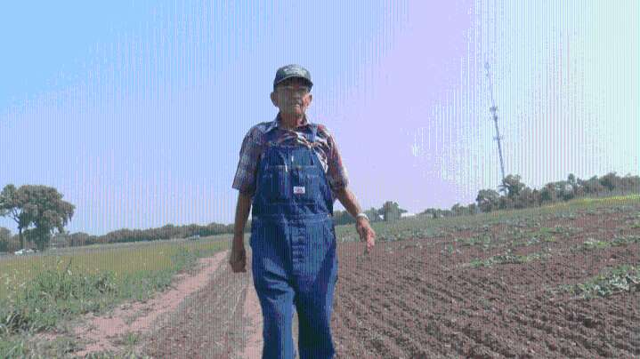 One last ride for Haysville's 'Watermelon Man' Kenneth Simons