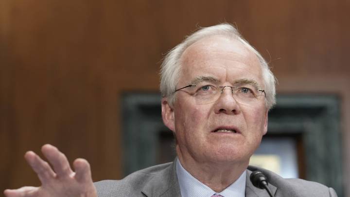 Judge rules former Kroger CEO must explain why he resigned