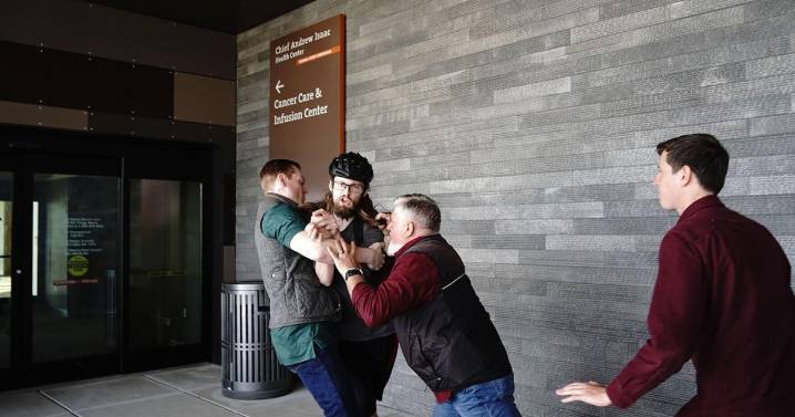 Man detained, trespassed after rushing toward senators, health secretary during press conferene