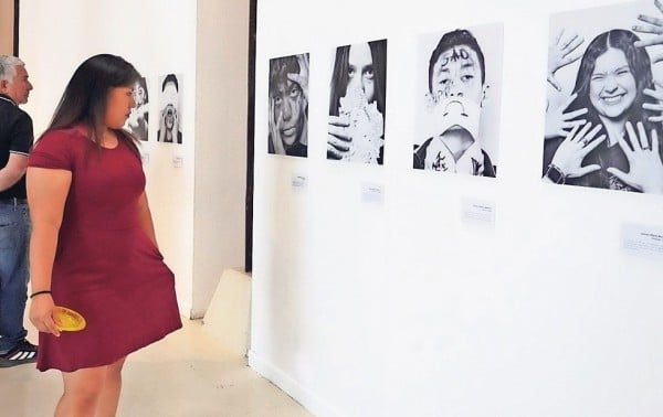 Presentan alumnos exposición fotográfica en Museo Casa Redonda