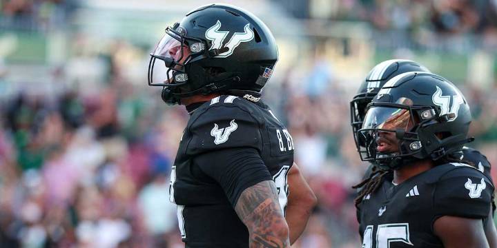 South Florida Bulls run epic fake punt for TD in opener vs. Boise State