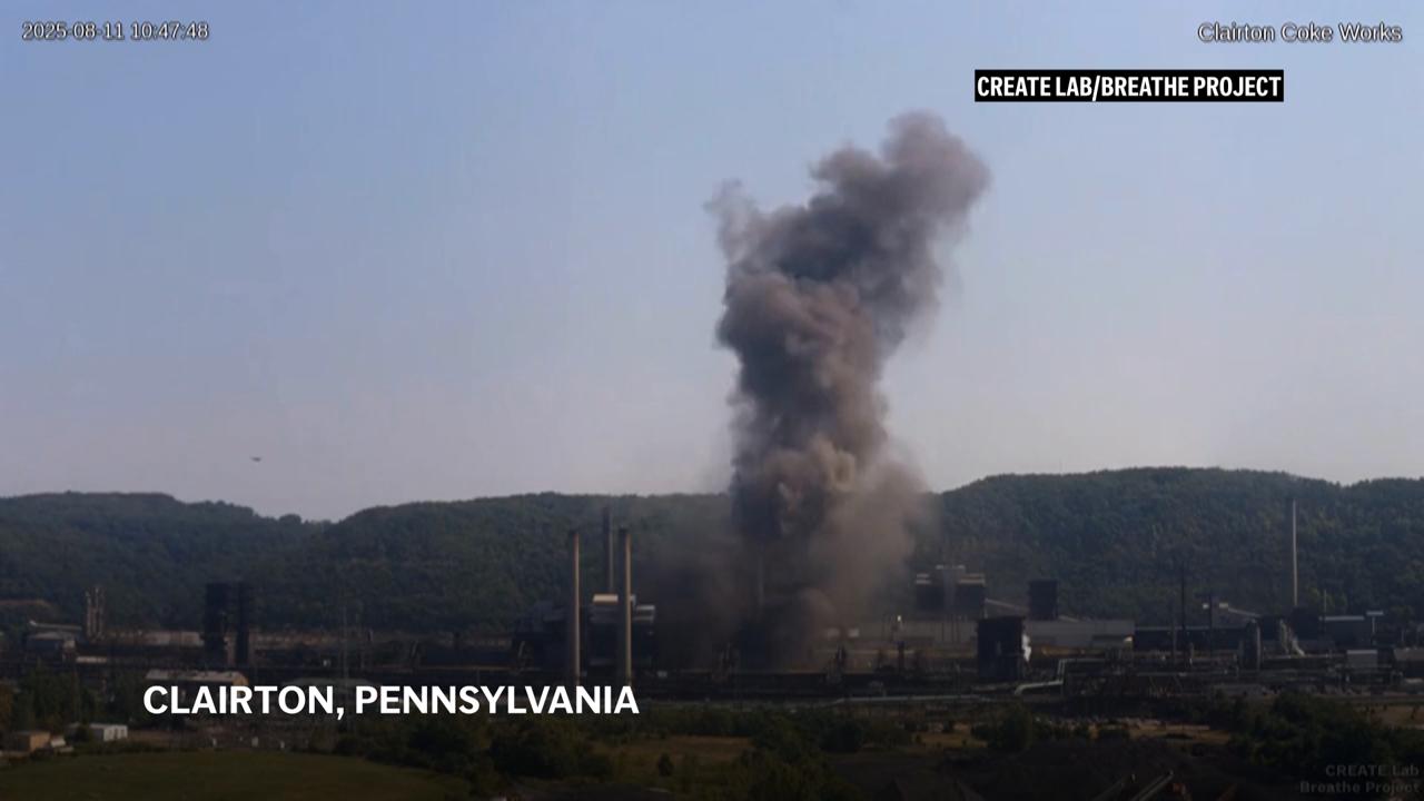Video shows moment of explosion at US Steel plant in Pennsylvania
