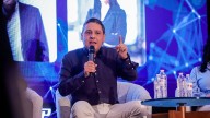 Mauricio Lizcano pidió arrebatarle el país a los extremos en las elecciones