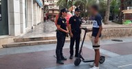 Un Ayuntamiento anuncia multas de hasta 500 euros a los que conduzcan mal en patinete eléctrico