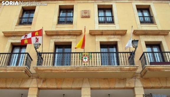 El Ayuntamiento de Almazán convoca tres plazas de empleo público: administrativo, auxiliar y conserje