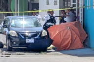 Ejecutan a trabajador de Pemex afuera de su casa en la colonia Compositores en Ciudad del Carmen