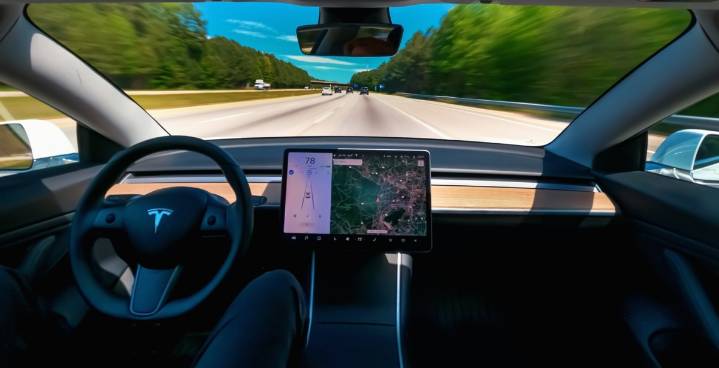 Imponen multa millonaria a Tesla en Florida, por accidente con su plataforma Autopilot