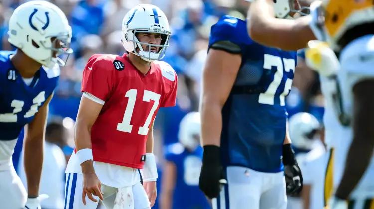 Colts sorprenden al nombrar a Daniel Jones como quarterback titular