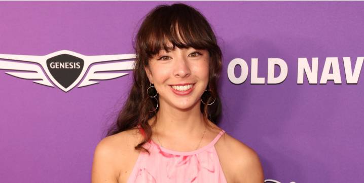 Modern Family star says coming out as bisexual not 'intentionally'