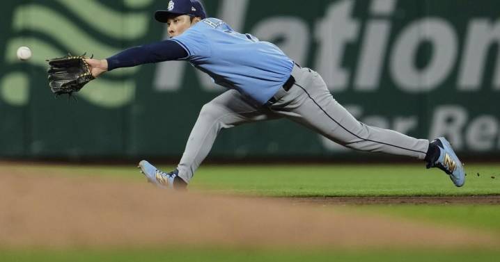 Rays rally late to beat Giants 2-1, spoil Verlander's strong start