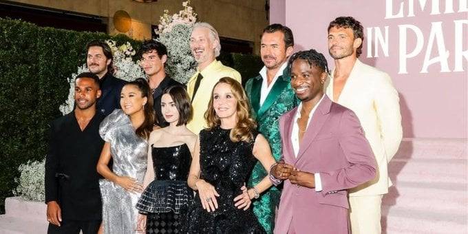 Muere asistente de dirección de «Emily en París» durante rodaje en Venecia