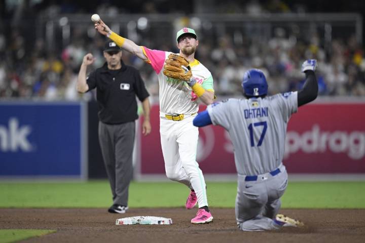Yu Darvish, bullpen dazzle in 3-hitter, and Padres beat Dodgers 2