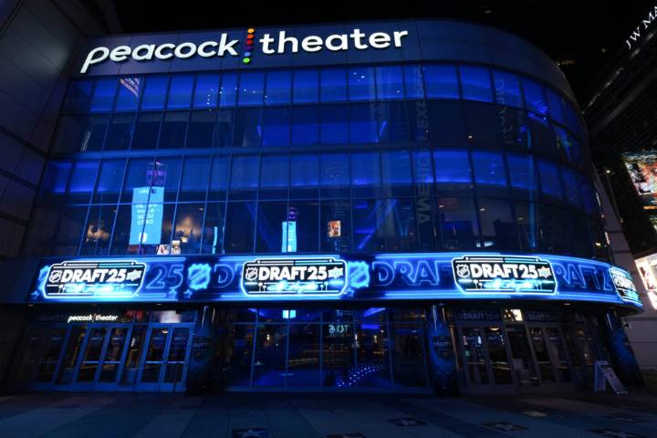 Carolina Hurricanes Sign Second