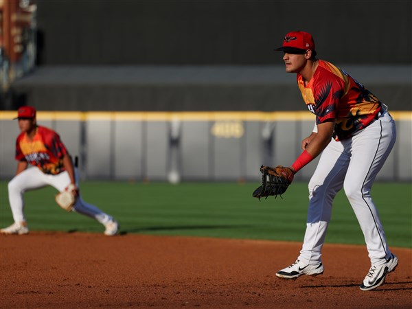 Valencia's cycle paces Mud Hens in 5