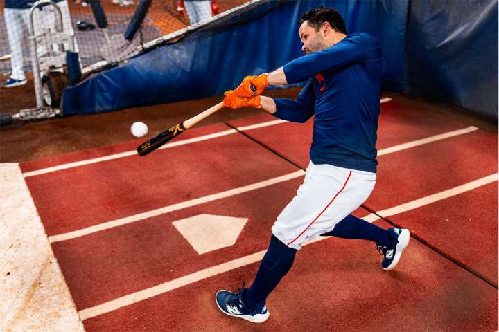 José Altuve ha superado los hits de 19 miembros del Salón de la Fama en 2025 [+LISTAS]