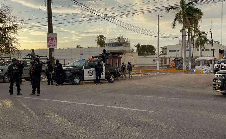 Riña en penal de Culiacán moviliza a fuerzas de seguridad; reportan detonaciones