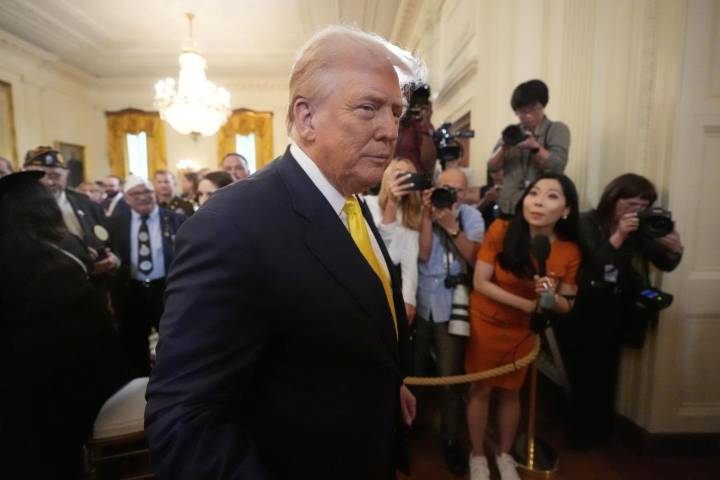 Trump orders increased federal law enforcement presence in Washington to 'make DC safe again'