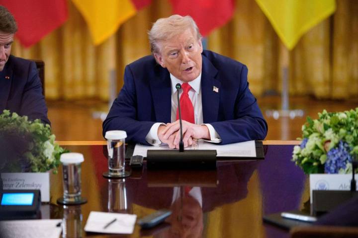 Trump pausó la reunión con Zelenski y los líderes europeos para llamar a Putin – NotiCel 