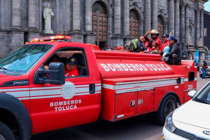 Bomberos de Toluca: héroes sin capa que protegen a la población