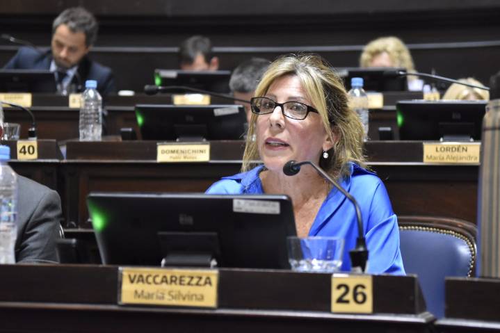 Buscan regular los establecimientos dedicados a la cría de perros