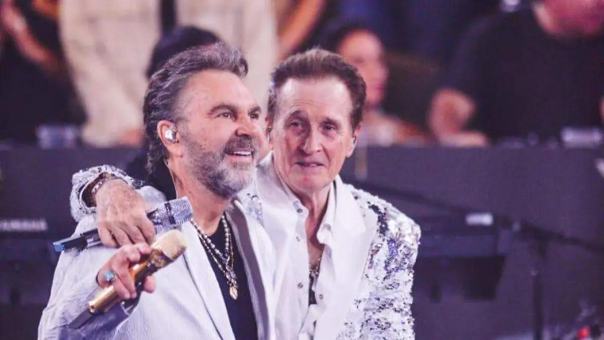 Emmanuel y Mijares conquistaron El Palenque de la Fenapo