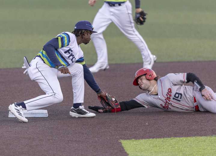 Everett’s errors squander strong start against Spokane