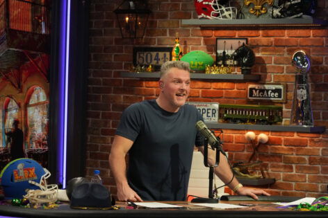ESPN Thrown Under the Bus for $1B Loss as Stephen A. Smith to Adopt Pat McAfee’s Playbook ESPN faces criticism for missing billion-dollar visual podcast boom, while Smith invests $2M in a studio, mirr
