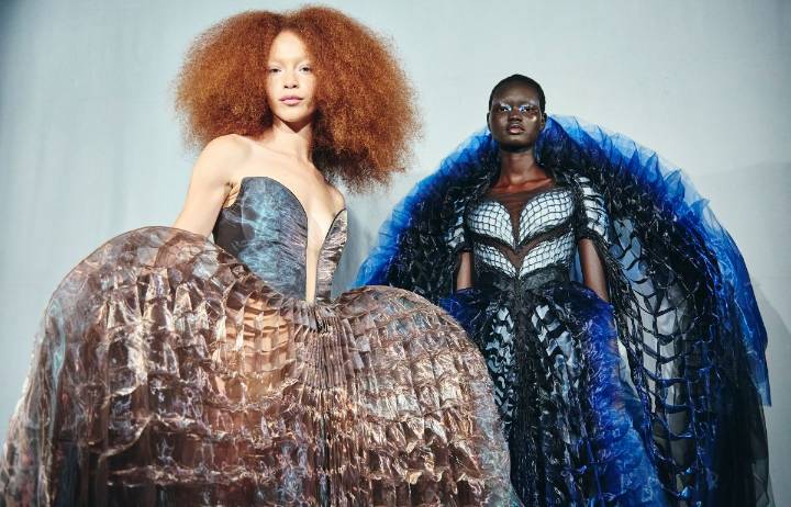 Moda y biología: la alta costura de Iris Van Herpen se cultiva en laboratorio