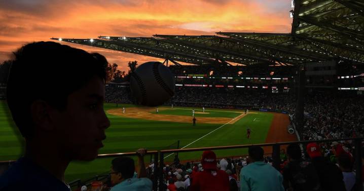 Menor herido por pelotazo en estadio Harp Helú está en terapia intensiva: ¿Qué pasó en juego de Diablos?