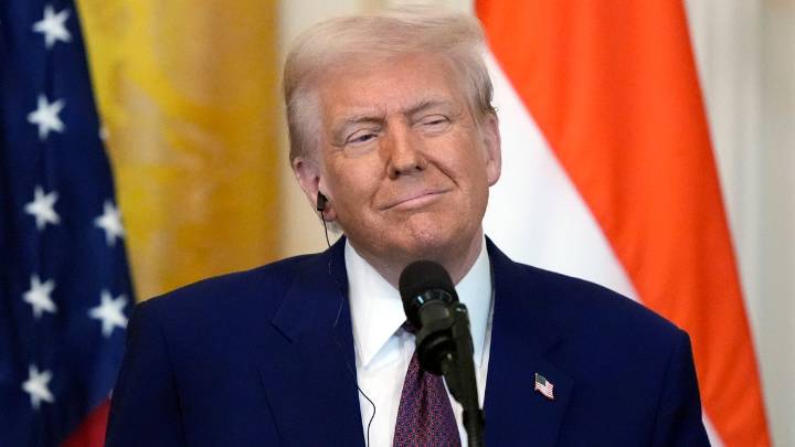 Trump’s new tariffs snap into effect, raising import taxes