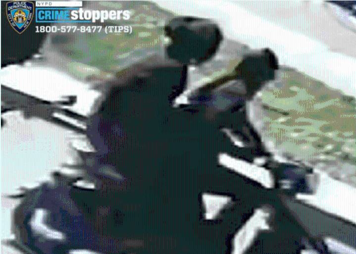 Bedford Park: Two Sought for Attempted Robbery