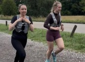‘Ponen un cuatro’; mujeres policías se hacen pasar por corredoras para arrestar a los acosadores