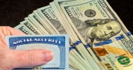 La SSA depositará 5.000 dólares en las cuentas bancarias de todos estos jubilados y beneficiarios del Seguro Social