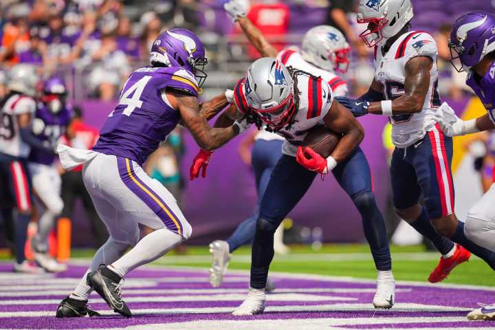 Breaking: Long-Time Patriot May Be On Roster Bubble – 4 Potential Fits