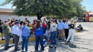 Atiende Municipio a vecinos de San Felipe; dice que no hay permiso para nueva escuela