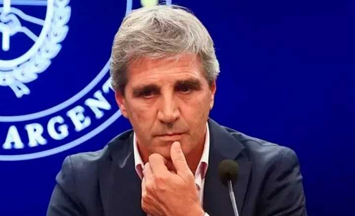 Caputo deberá informar sobre la deuda con el FMI