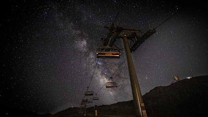 Sierra Nevada abre un telecabina nocturno para las dos noches de las Perseidas