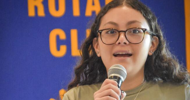 Rotary Club of Newnan welcomes GRSP scholar from Colombia
