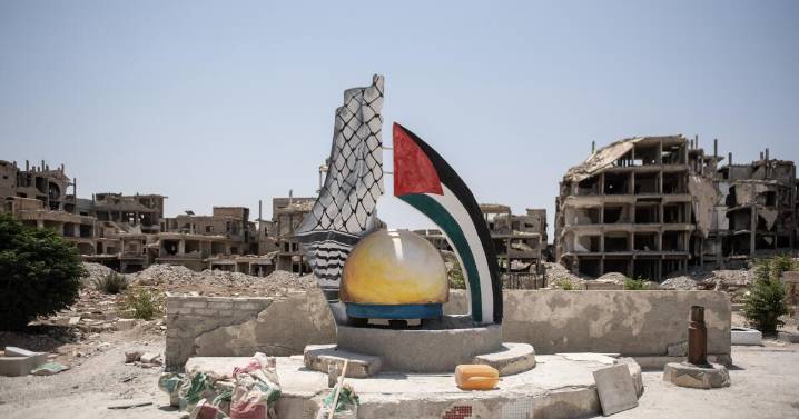 Once a symbol of Palestinian identity, a Syrian city struggles to rise again