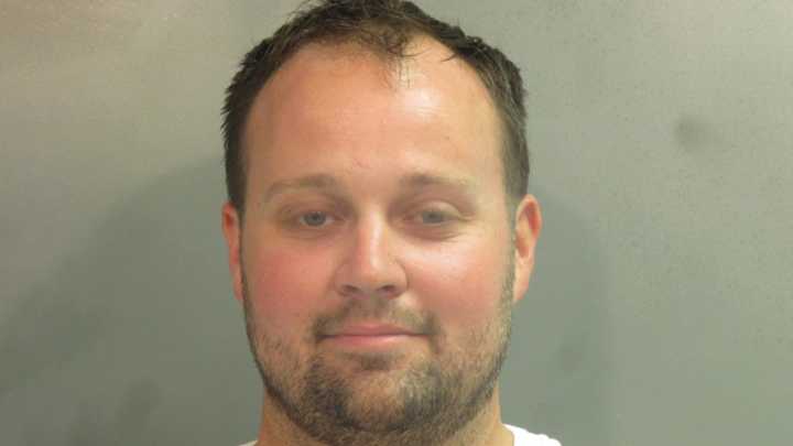 Josh Duggar admits he has only 20 cents in prison bank account after family stops sending him money