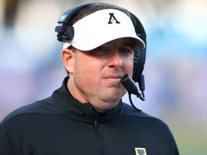 Eliah Drinkwitz’s Mizzou Turns Heads Ahead of Central Arkansas Game After Beau Pribula Call Fans are excited about the Missouri Tigers' season opener against Central Arkansas, with high optimism for t