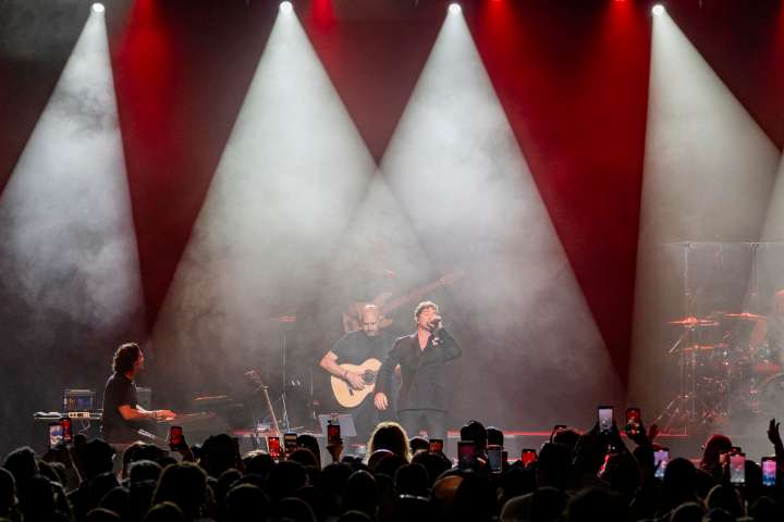 Entre lucro y FOMO: el exacerbado coste de conciertos en EE.UU. empuja a miles a la deuda