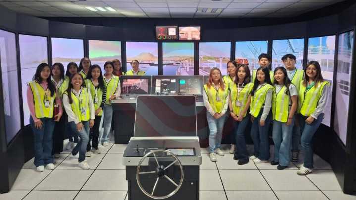 Estudiantes de ingeniería en Logística de la UPH visitaron el Instituto Mexicano del Transporte en Querétaro