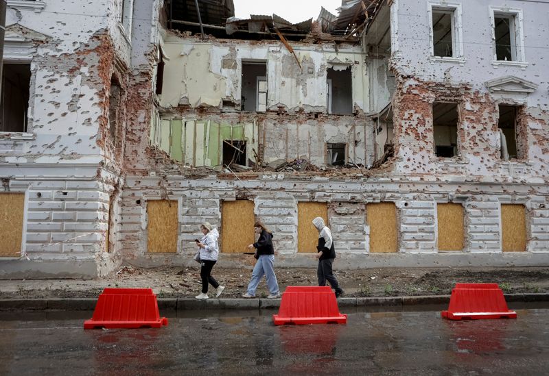 Ukraine says it presses Russian troops back on part of Sumy front