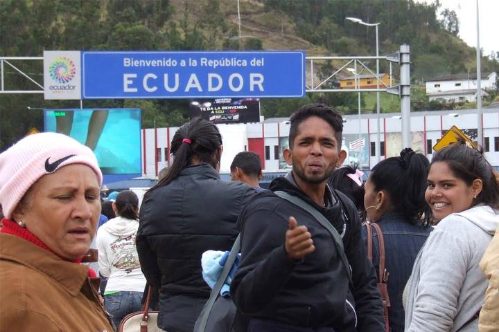Ecuador exigirá visa de transeúnte a venezolanos y nacionales de otros 39 países