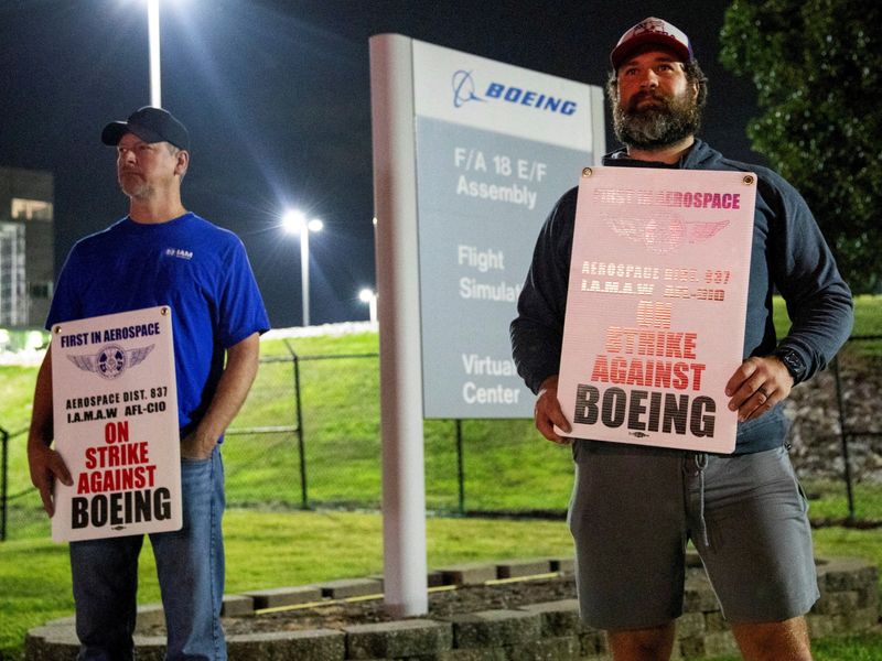 Boeing Defense and striking Machinists will resume negotiations Monday, says union official