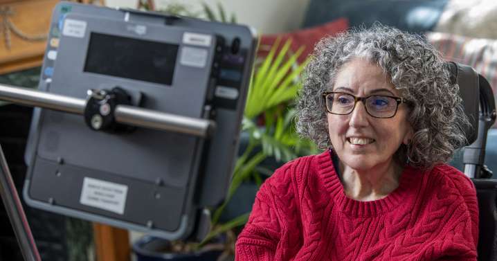 Una mujer recupera su voz 25 años después gracias a la inteligencia artificial