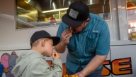 'MasterChef' winner and son rate 2025 Iowa State Fair foods